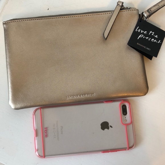 NWT Banana Republic leather wristlet - Picture 2 of 5